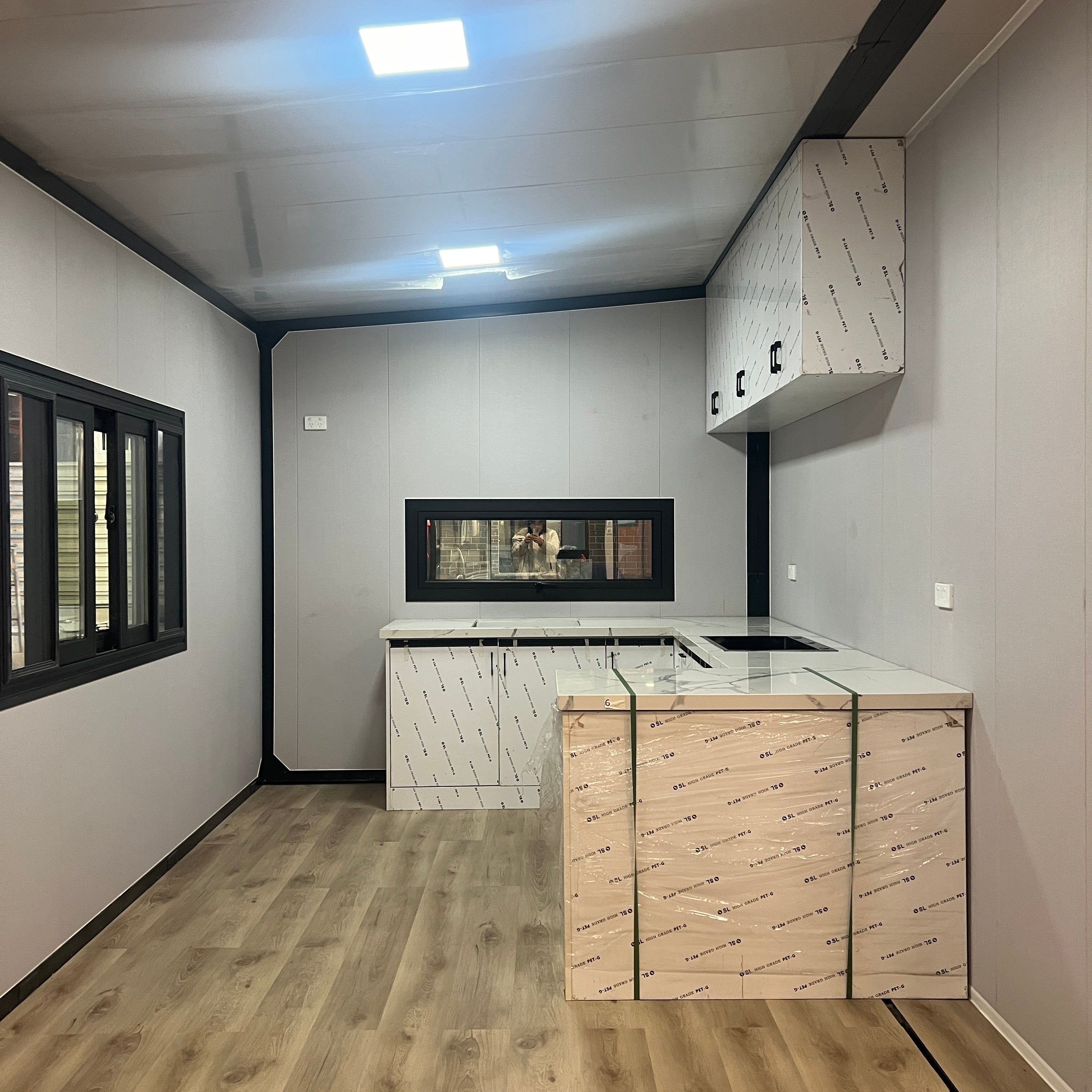 30ft 270 Series Australia Certified with Gable Roof