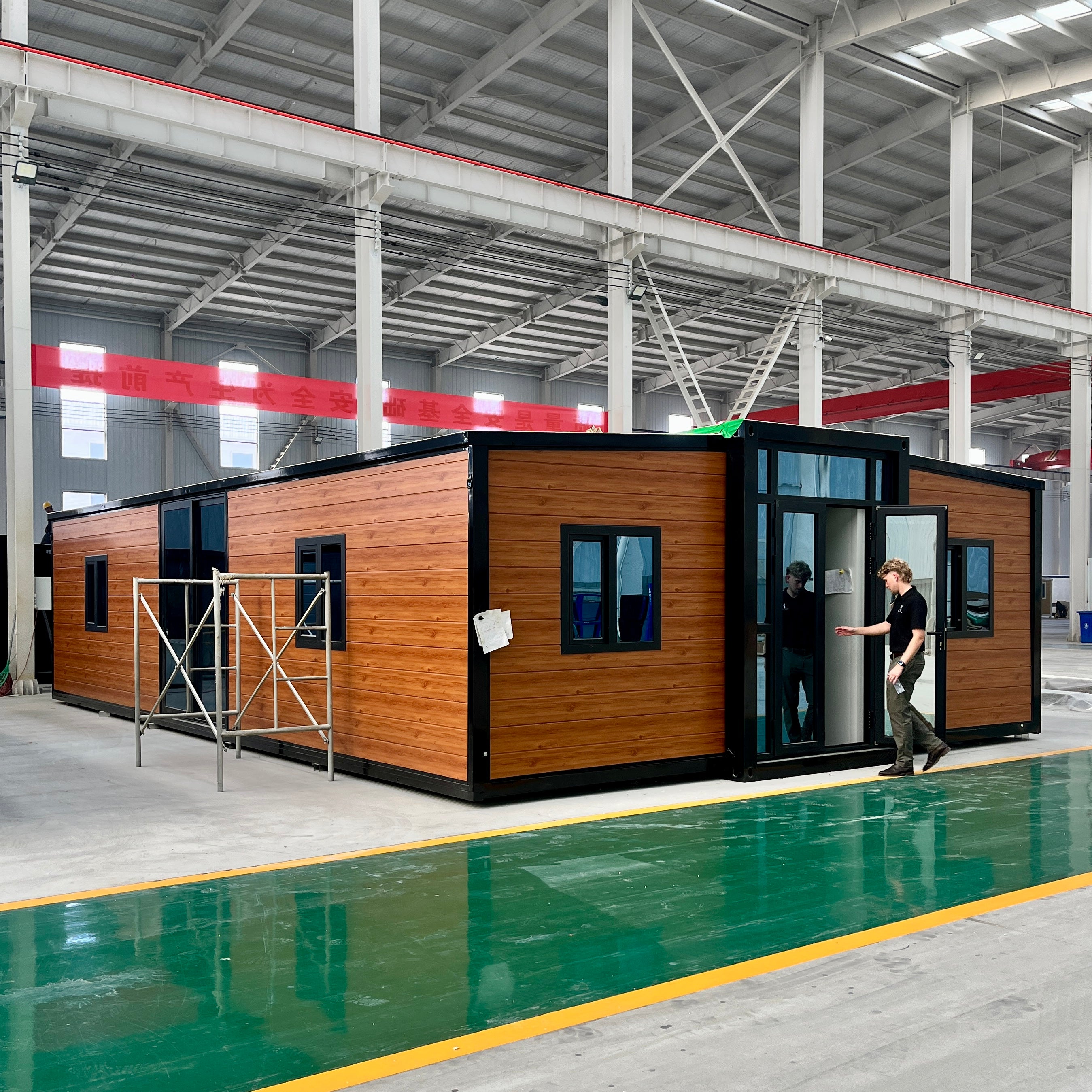 40ft 270 Series Australia Certified with Gable Roof