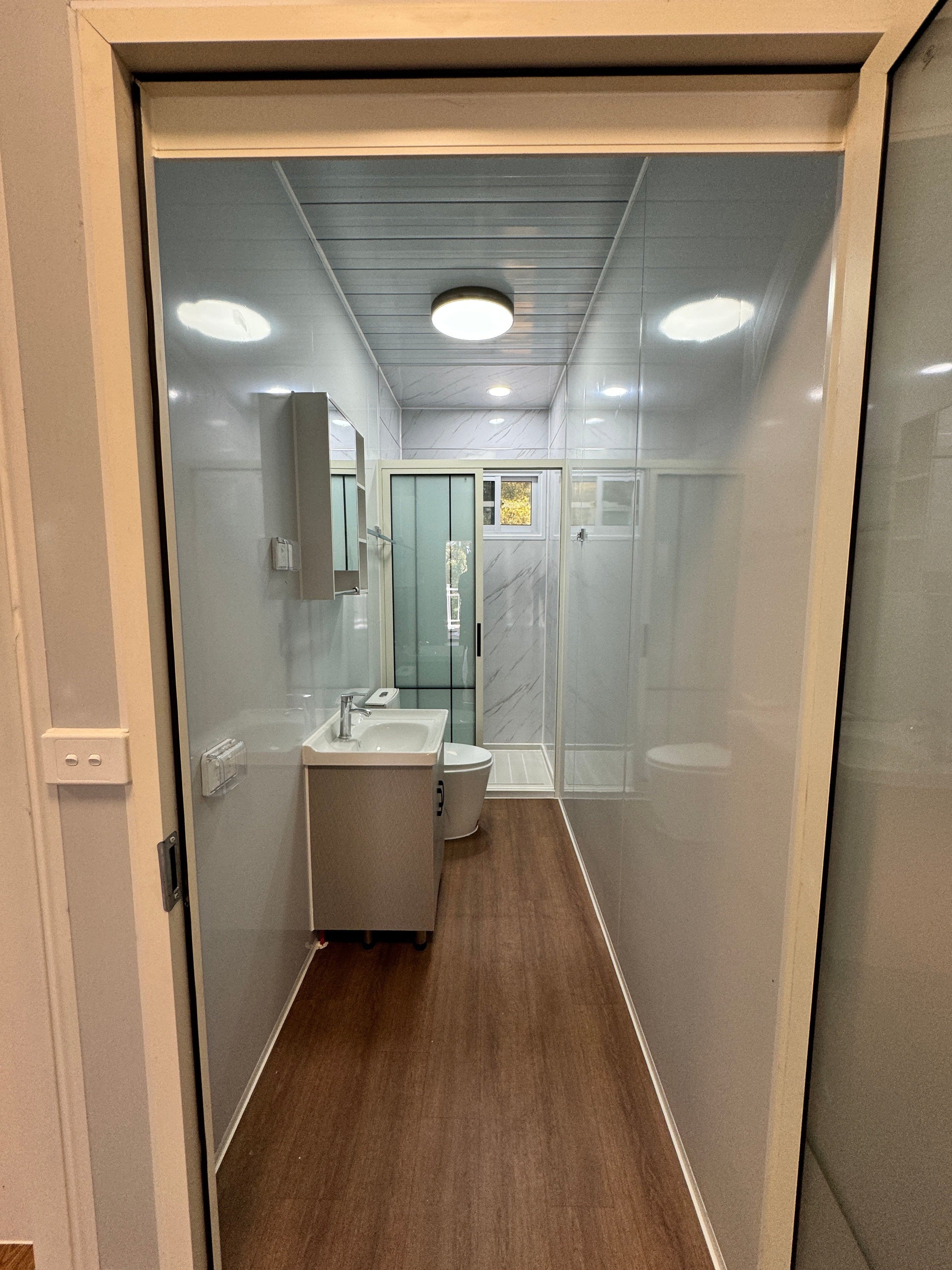 30ft 270 Series Australia Certified with Gable Roof